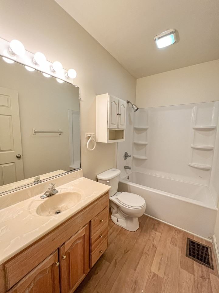 40 Prospect - Photo 2 of 13