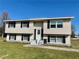 featured image of 3728 Allen Dr