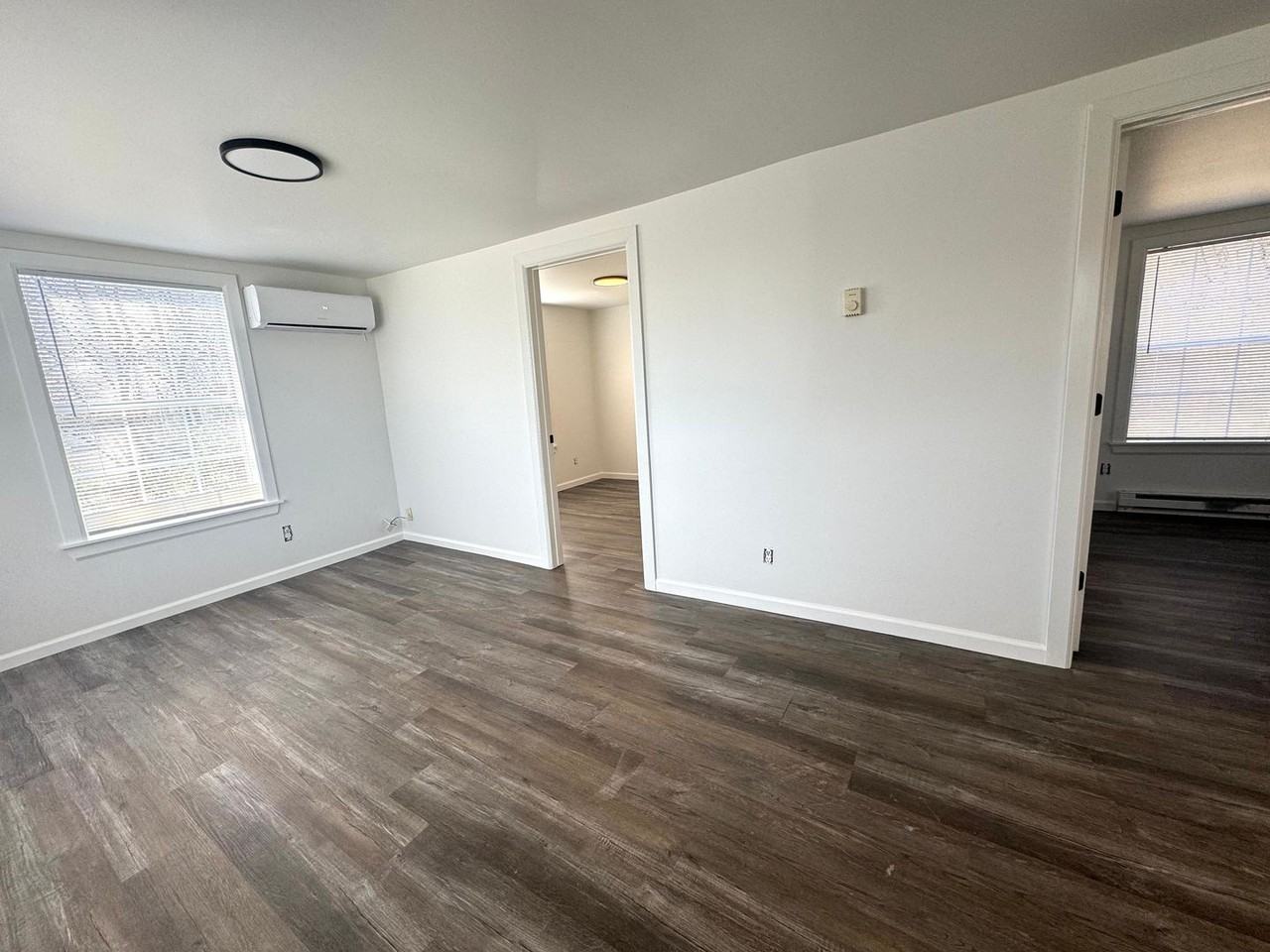 230 N Burnett St - Photo 3 of 17