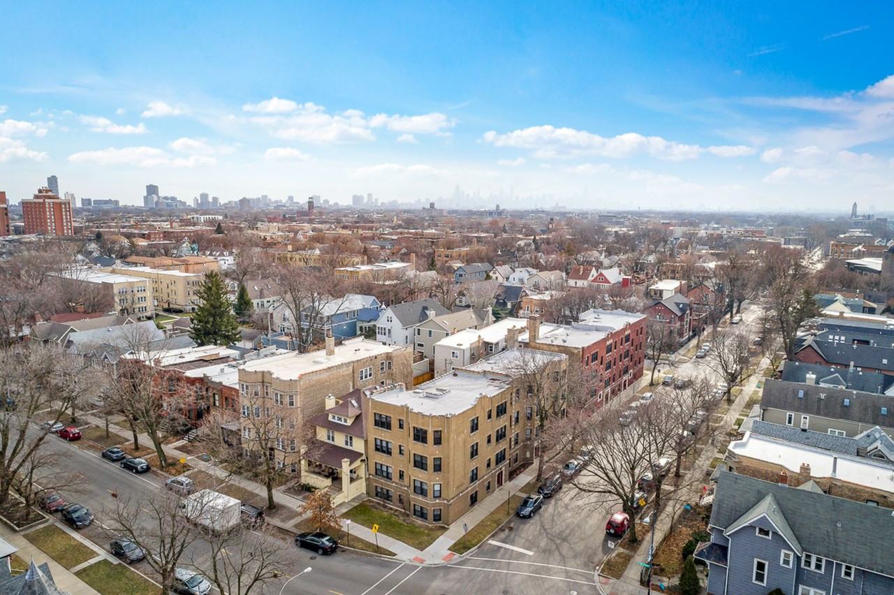 4547-57 N. Leavitt - Photo 3 of 9