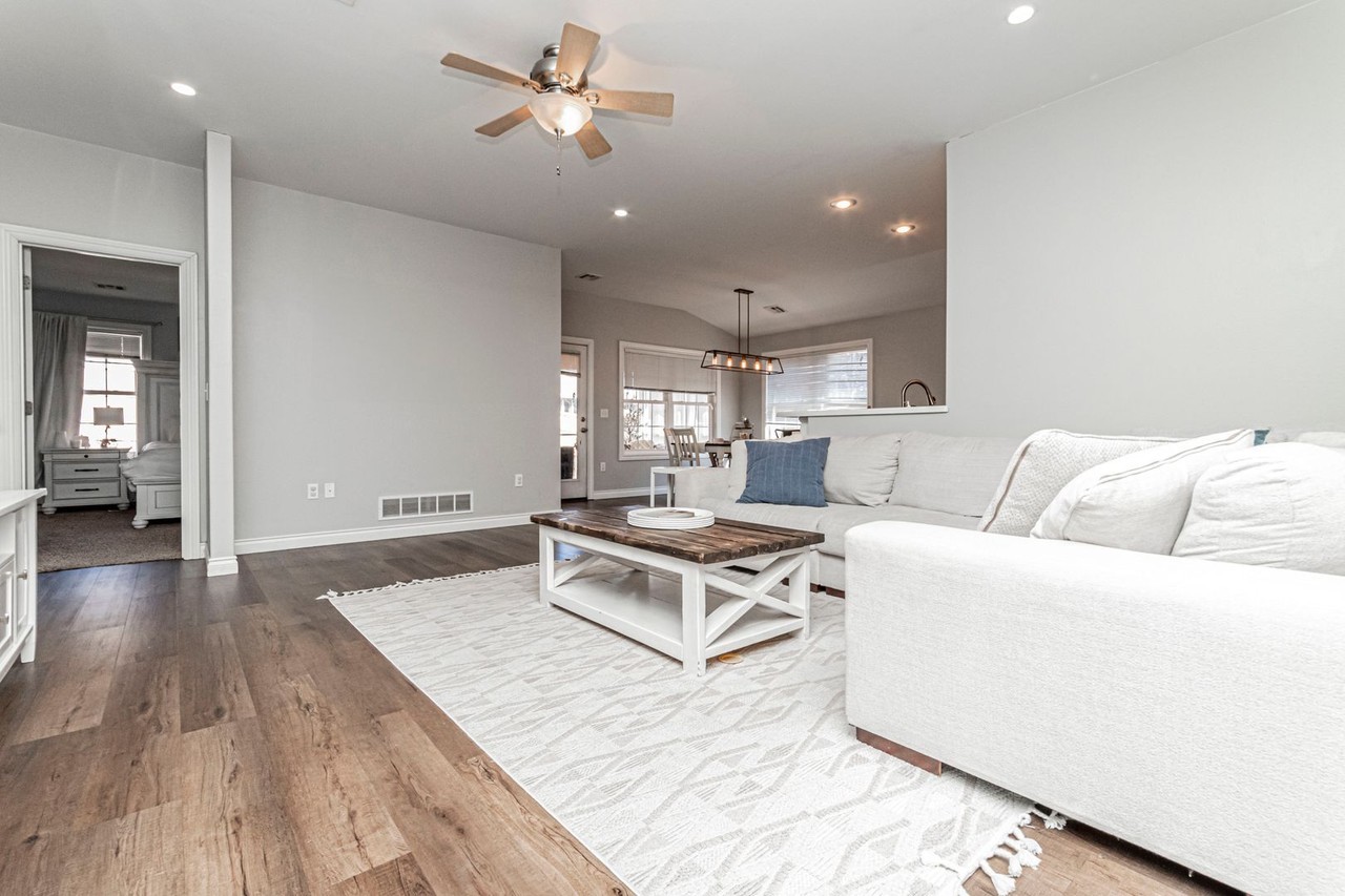 8763 William Dr - Photo 6 of 37