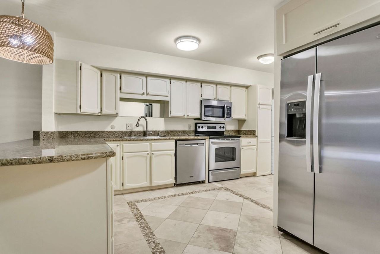 2600 Torrey Pines Rd #B18 - Photo 2 of 22