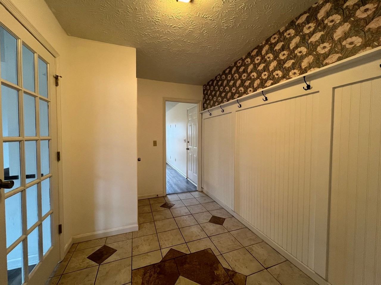 7121 Dayspring Dr - Photo 2 of 17