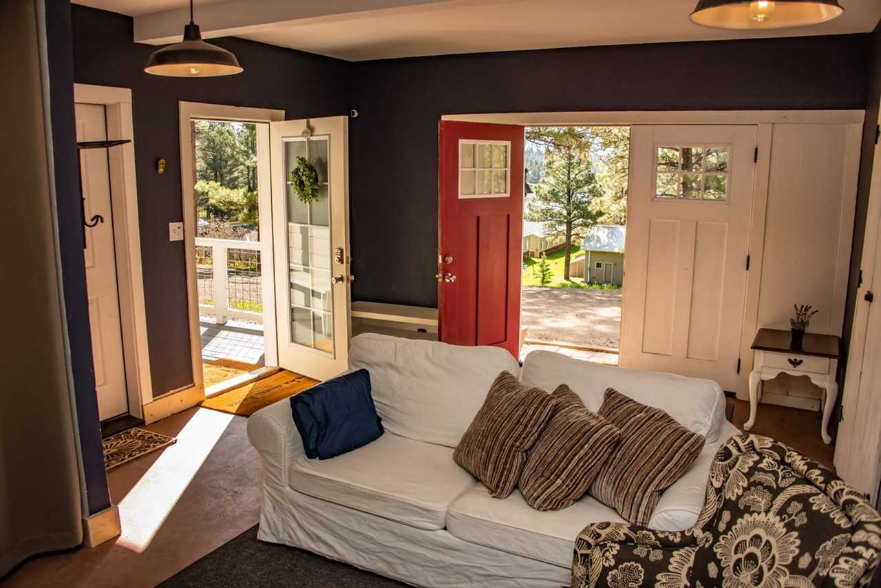 803 Aspenglow Blvd - Photo 4 of 29