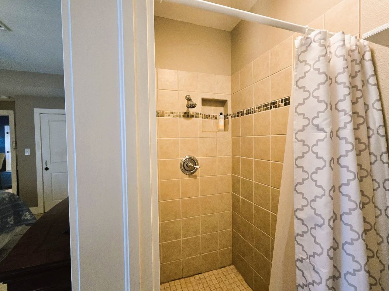 803 Aspenglow Blvd - Photo 7 of 29