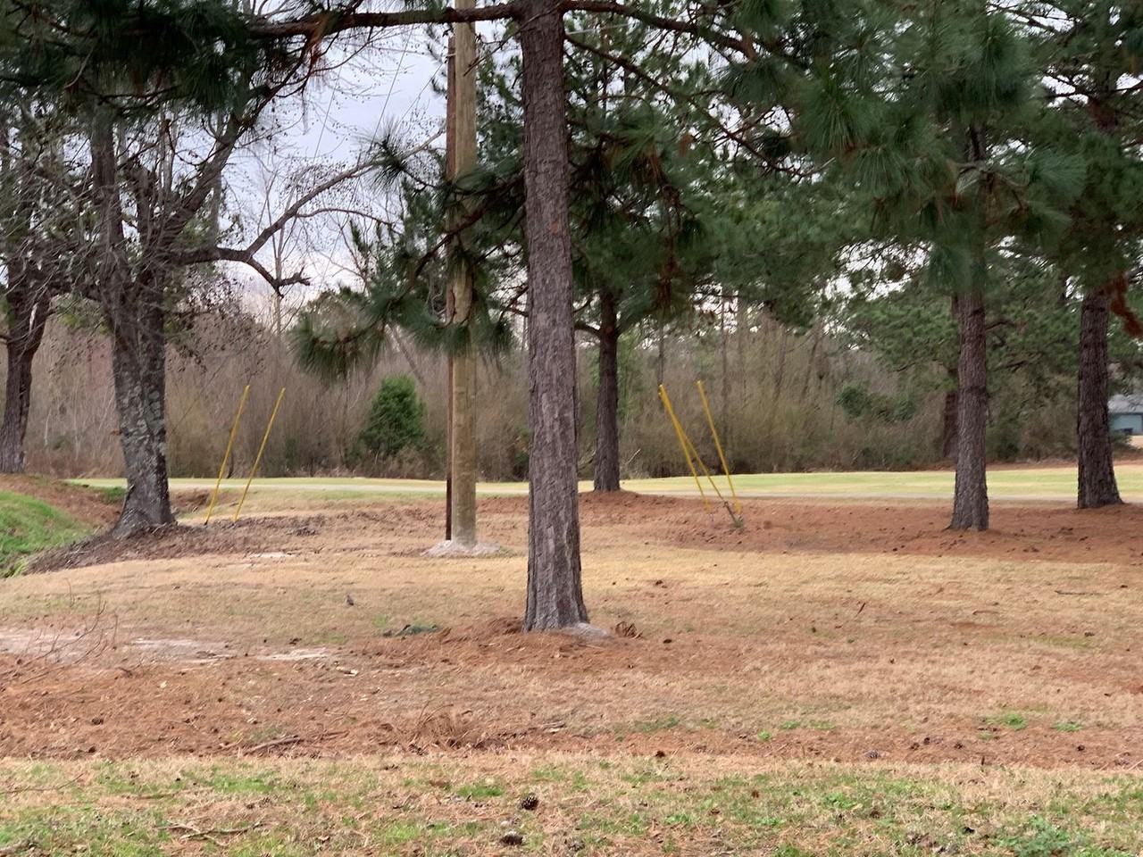 1610 Goshen Clubhouse Dr - Photo 2 of 4