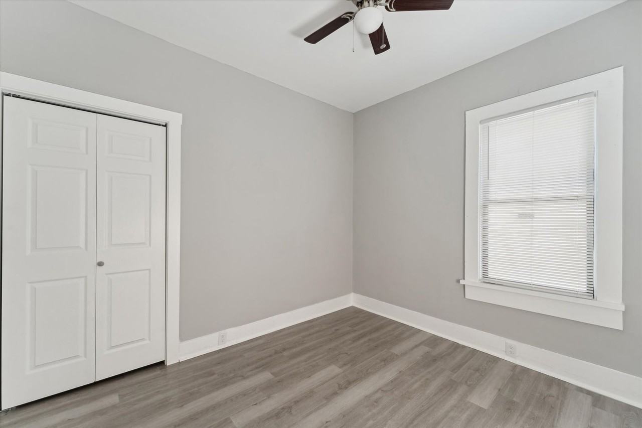 1020 W 37th St - Photo 7 of 18