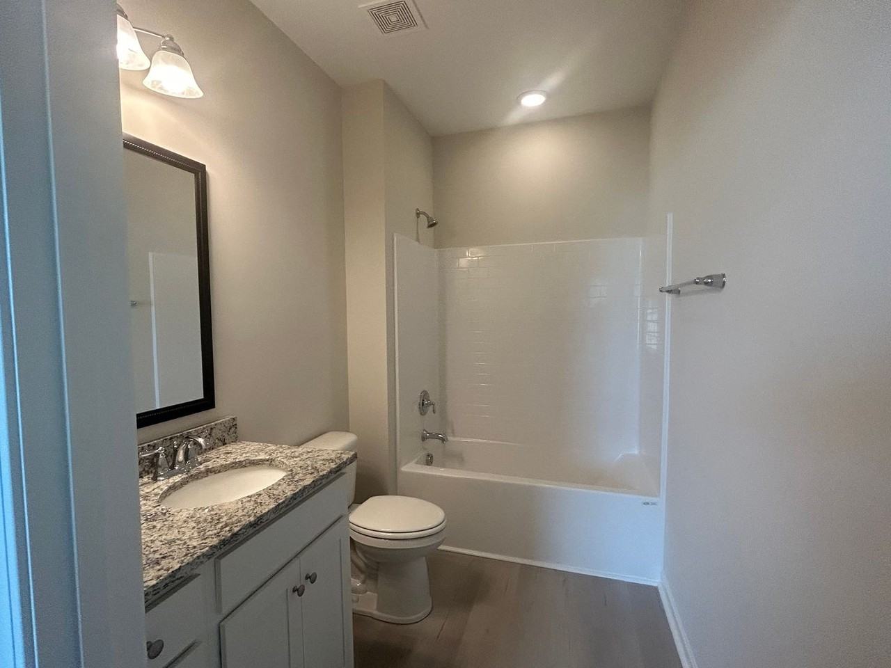 934 Manitou Cir - Photo 5 of 10