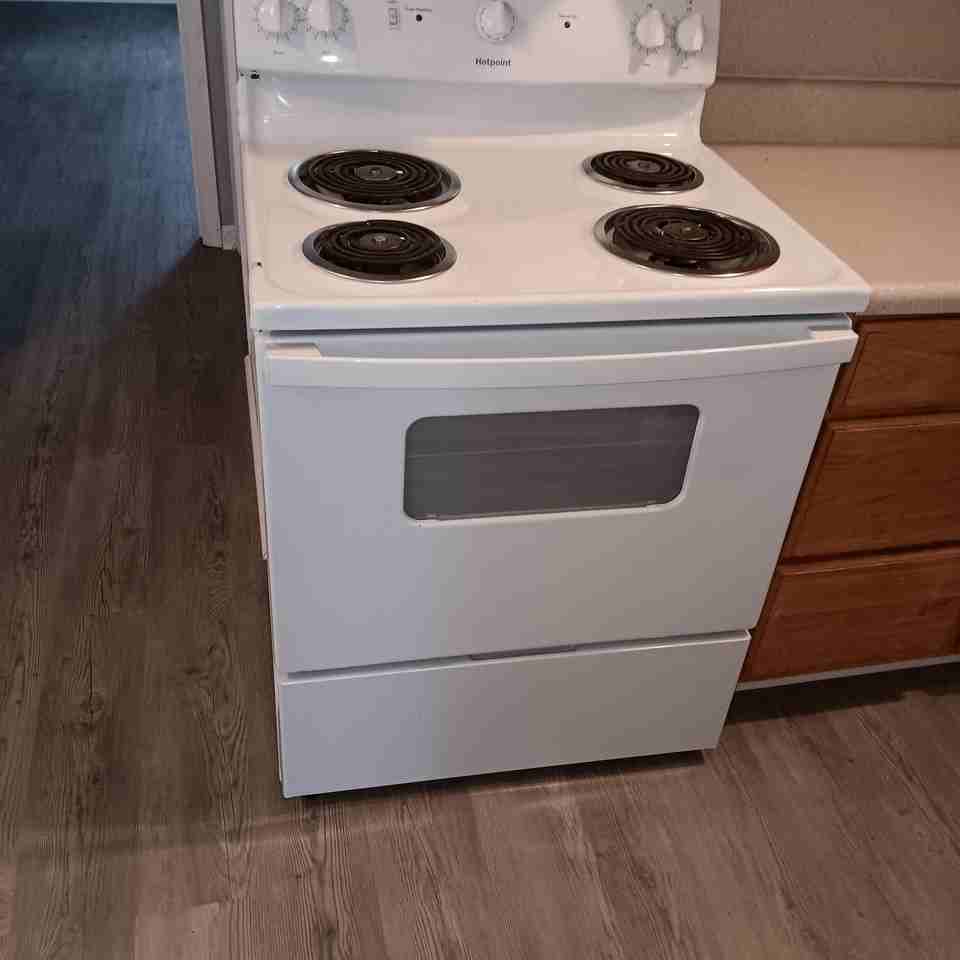 THE OAKS AT PINE VALLEY APARTMENTS - Photo 2 of 43