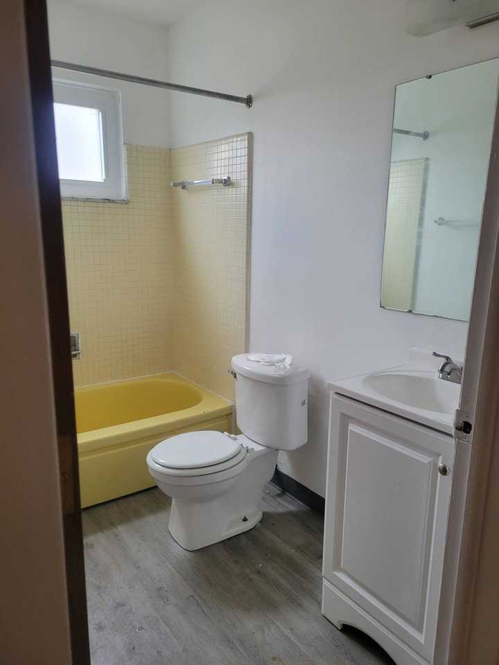 18450 Lahser Road - Photo 2 of 18