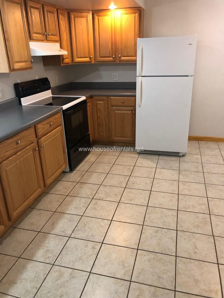 812 Crain Street - Photo 2 of 9