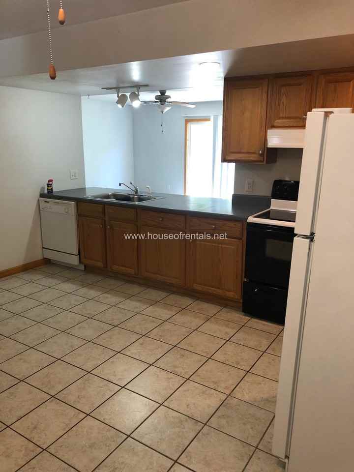 812 Crain Street - Photo 4 of 9