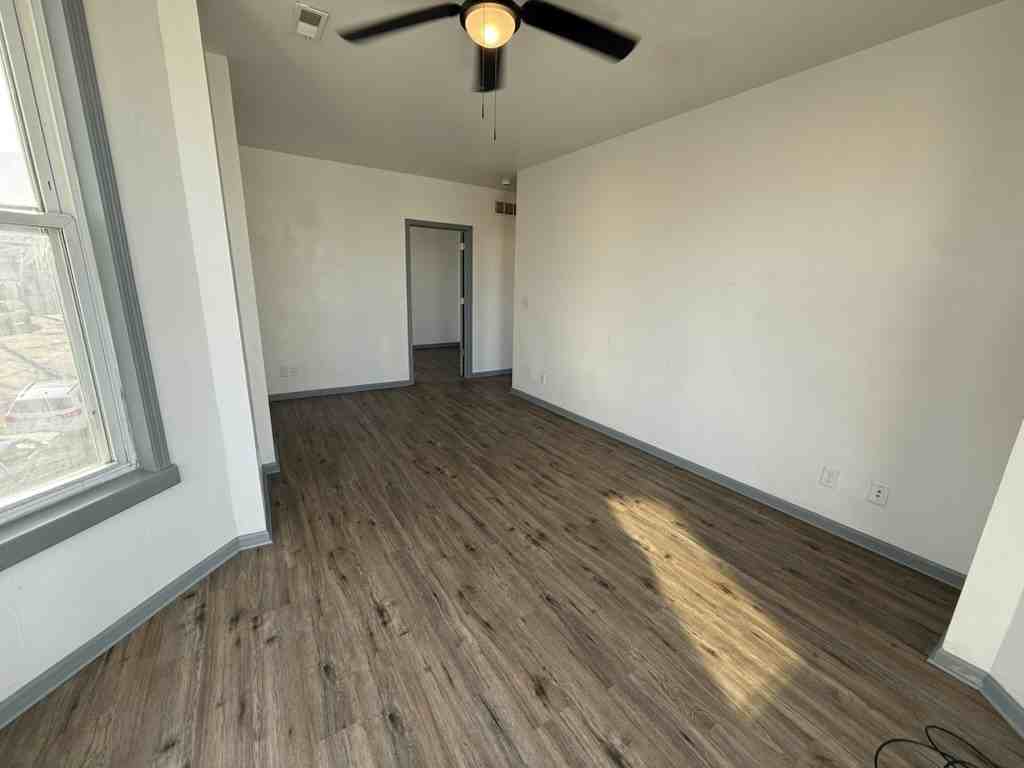 1501 Central Avenue - Photo 2 of 15