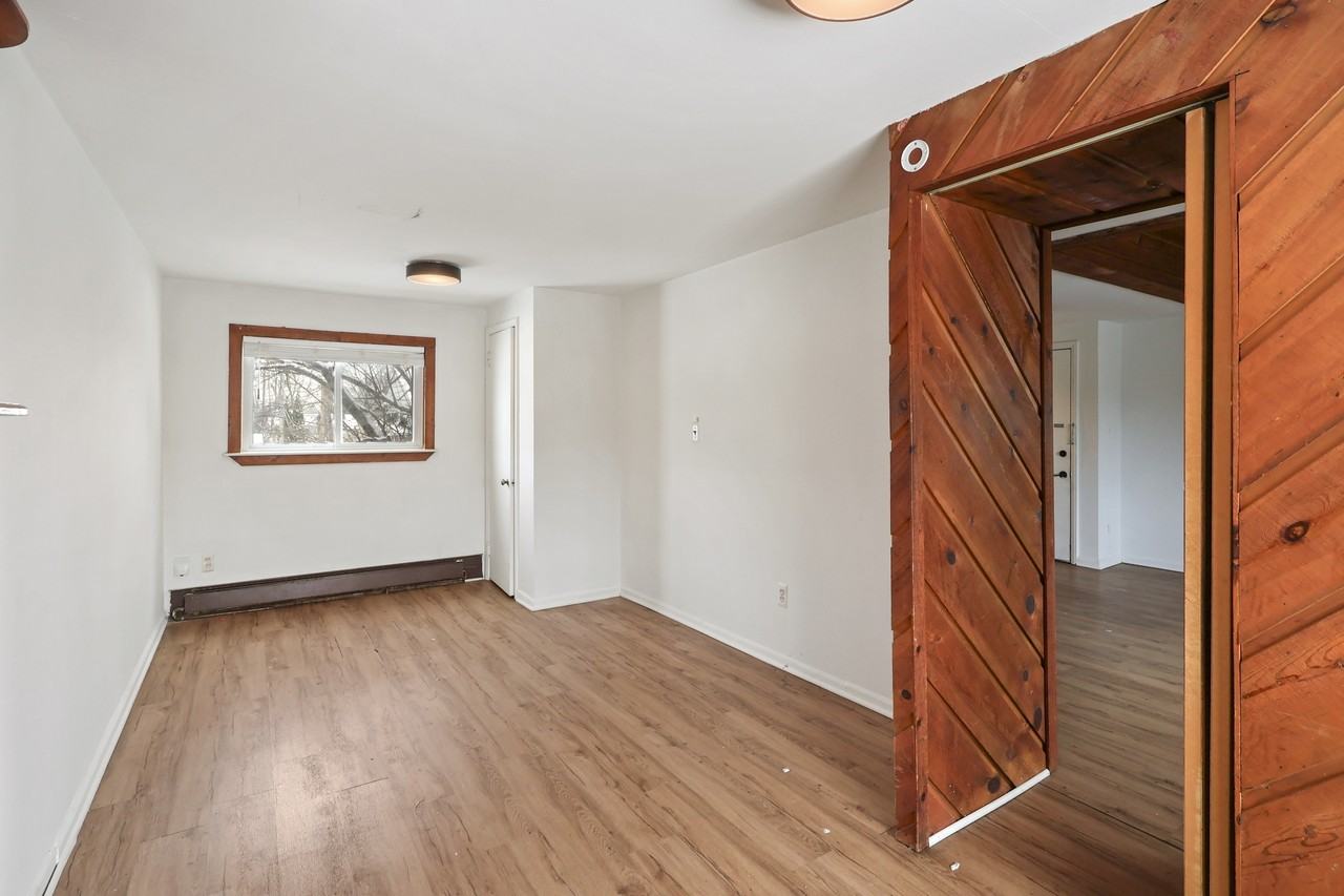 26324 Harper Avenue - Photo 7 of 16