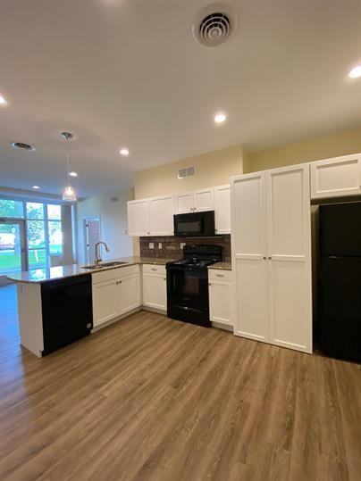 Castle Street Apartments - Photo 3 of 21