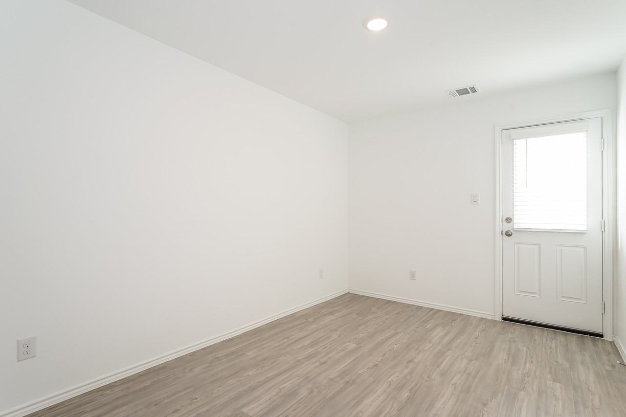 8148 8148 Nube Medina - Photo 7 of 13