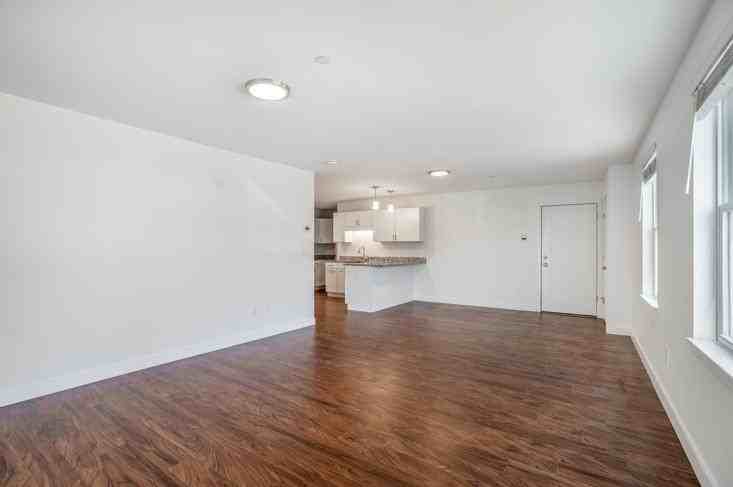 37 Mill Commons Dr #129 - Photo 5 of 18