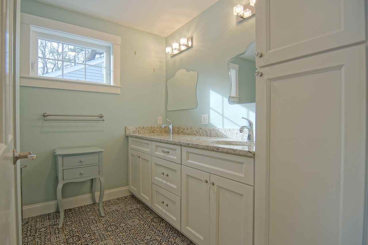 4 Spring Ln #B - Photo 4 of 12