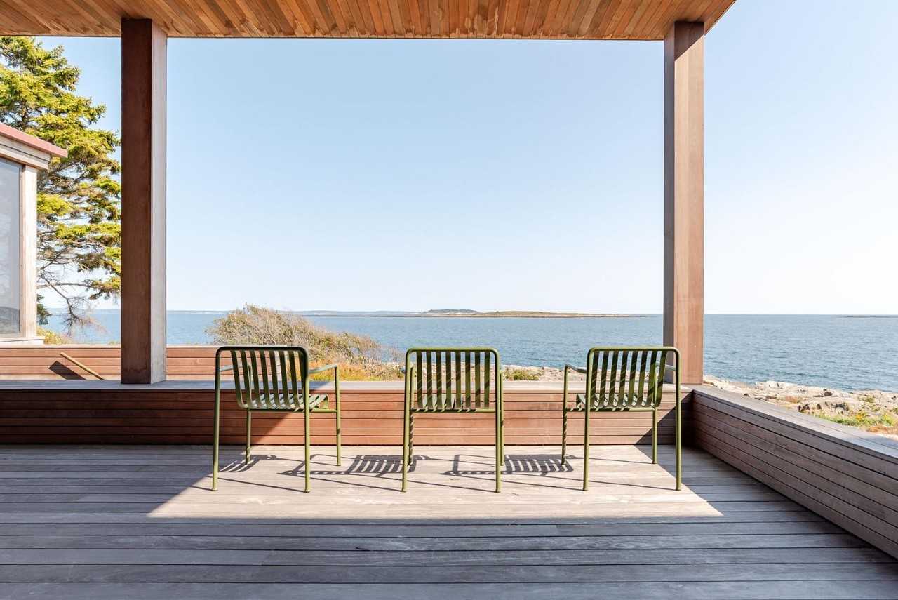 48 Cedar Beach Rd - Photo 7 of 50