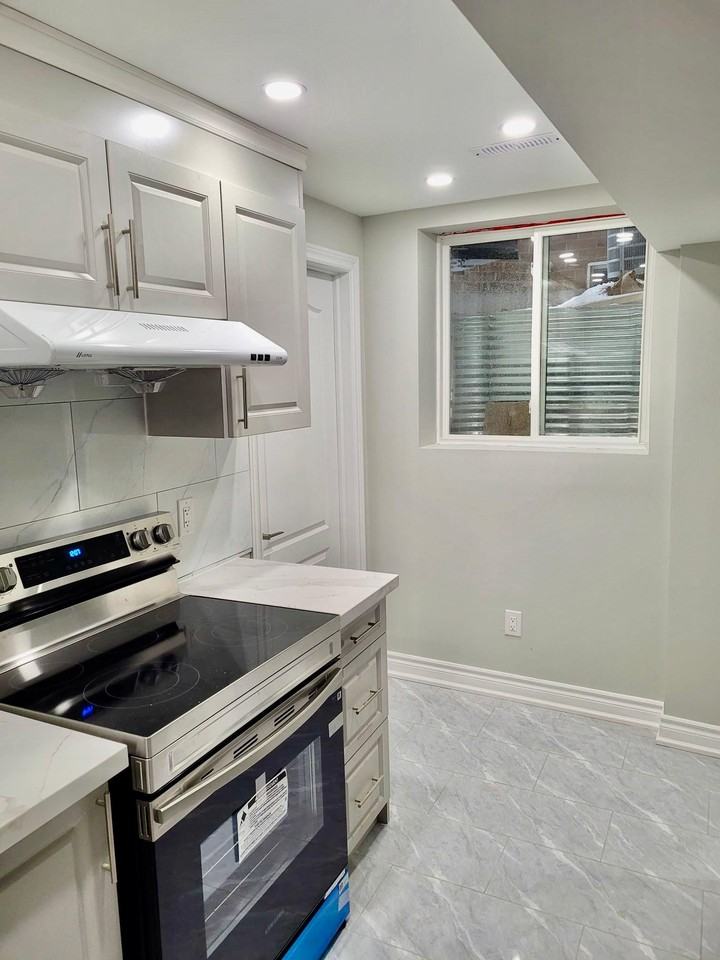 67 Pendulum Cir - Photo 3 of 14