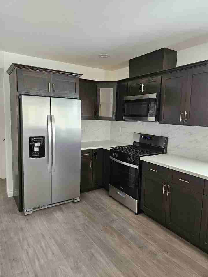 1353 W 35th Place - Photo 3 of 10