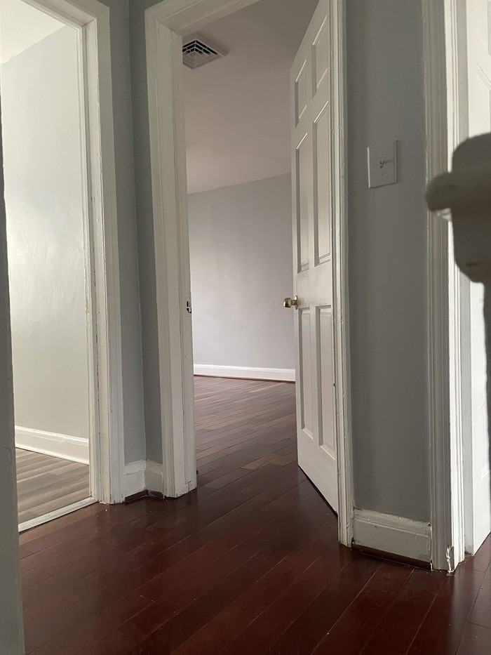 3115 Phelps Ln - Photo 3 of 17