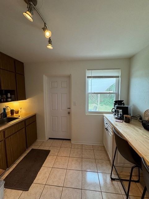 60 River Dr #NA - Photo 2 of 7