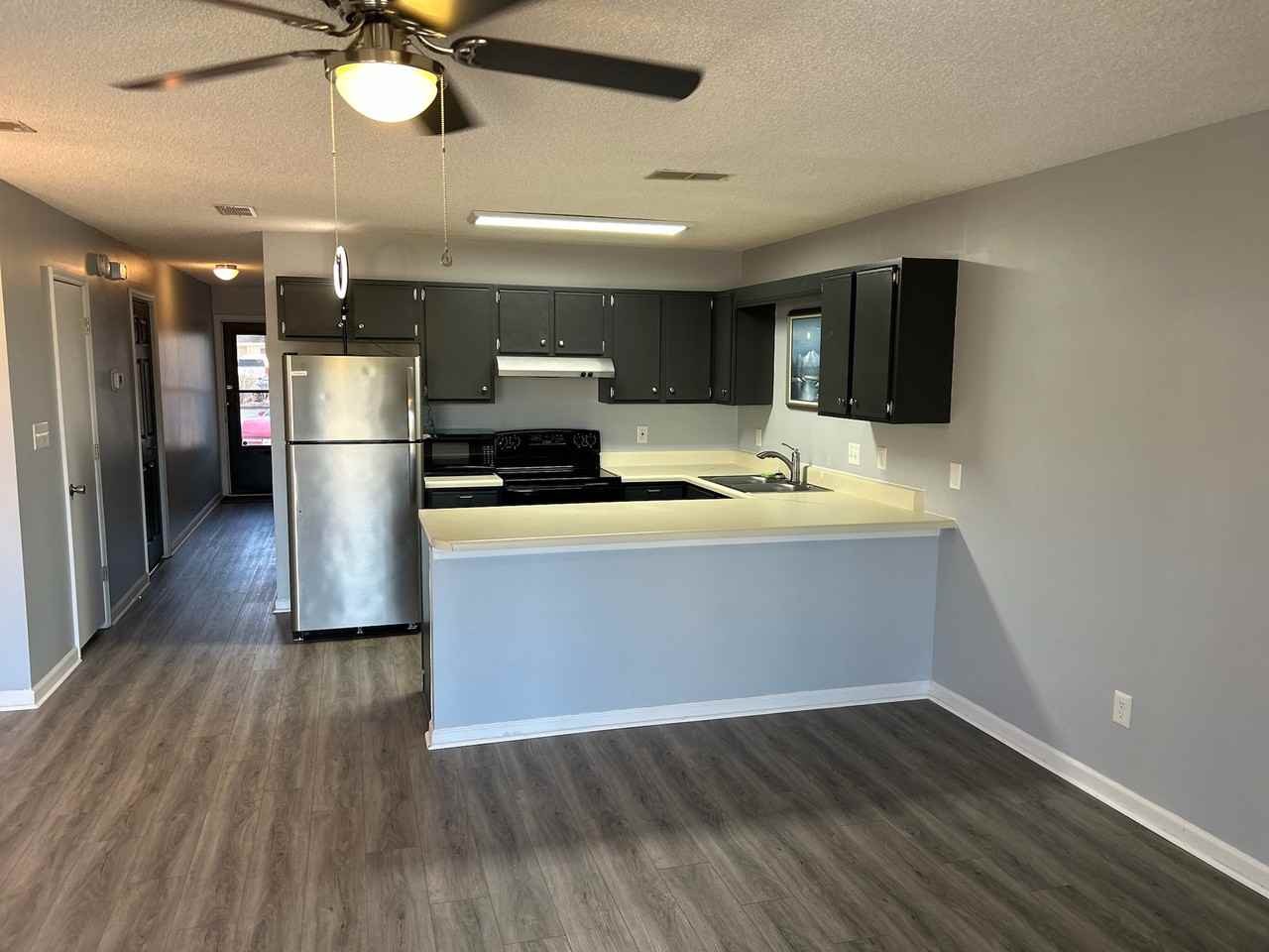 510 Fairwood Lakes Dr #15F - Photo 6 of 50