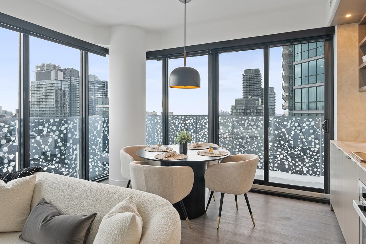 55 Charles St E #3306 - Photo 4 of 33