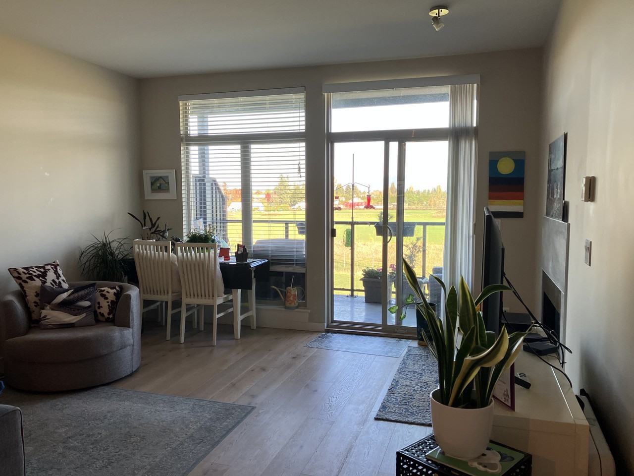 6233 London Road - Photo 2 of 15