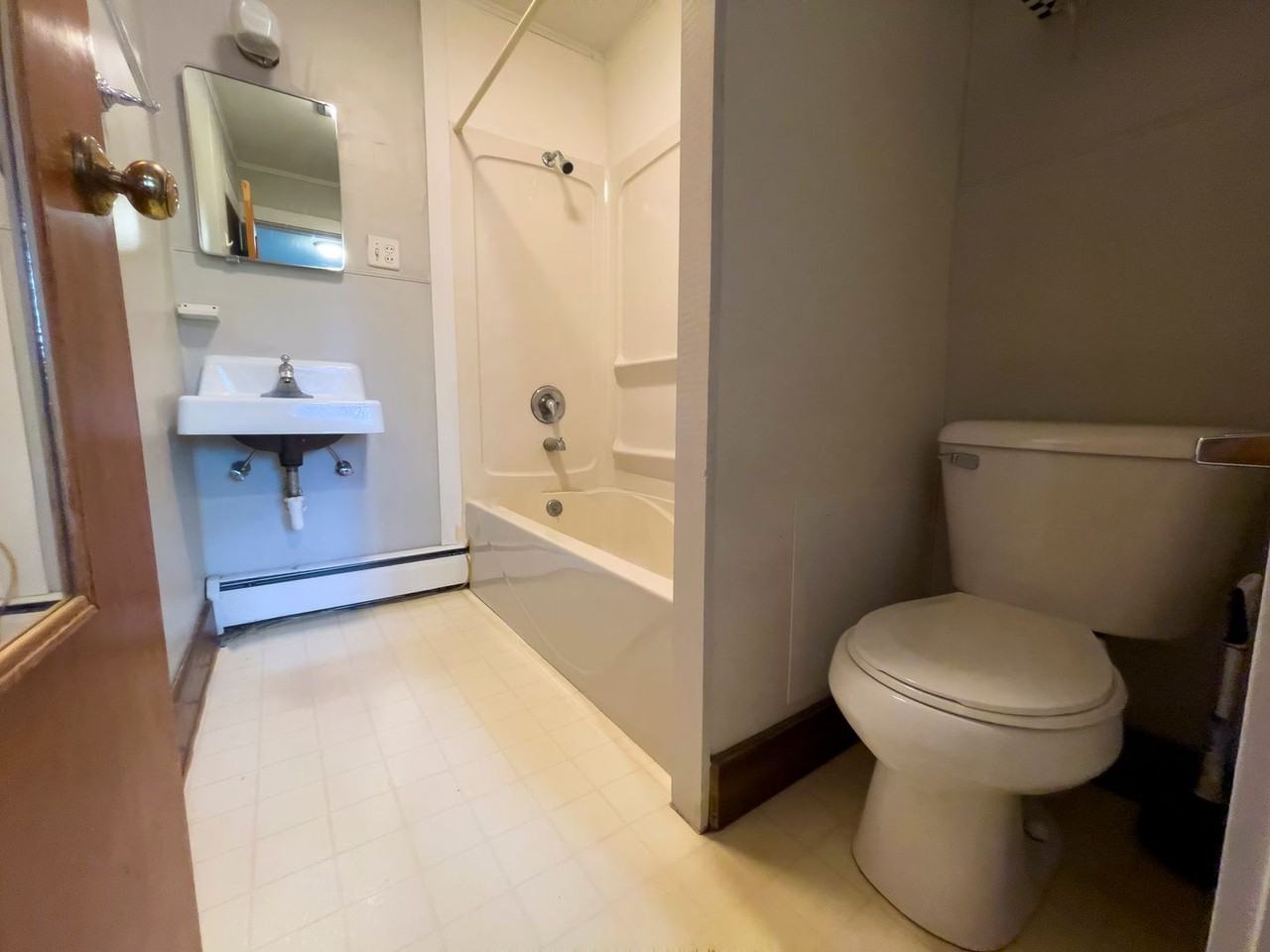 1517 1517 W, Main St. #3 - Photo 7 of 10