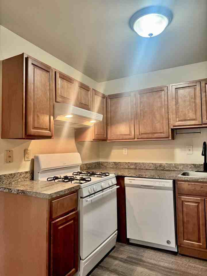 Eagle Square - Photo 3 of 8