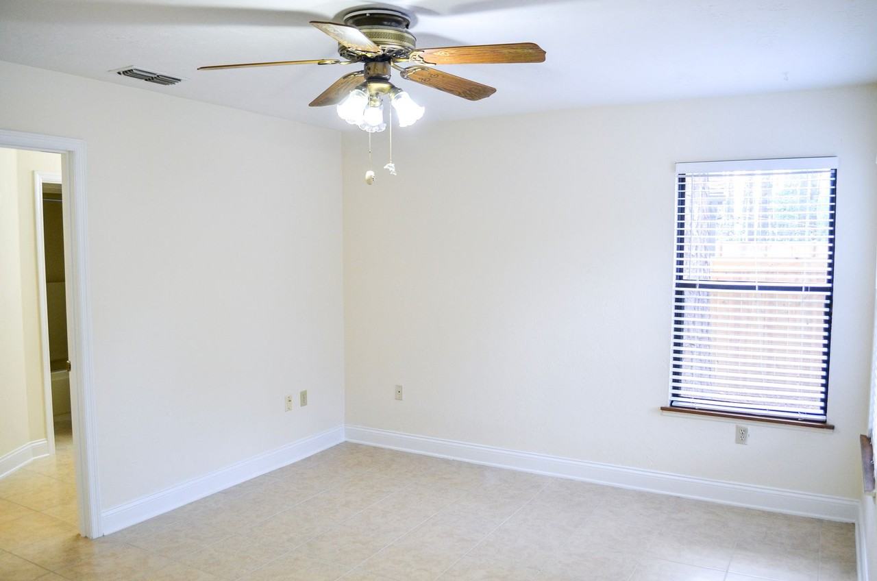 7760 Sw 47th Ln - Photo 7 of 11