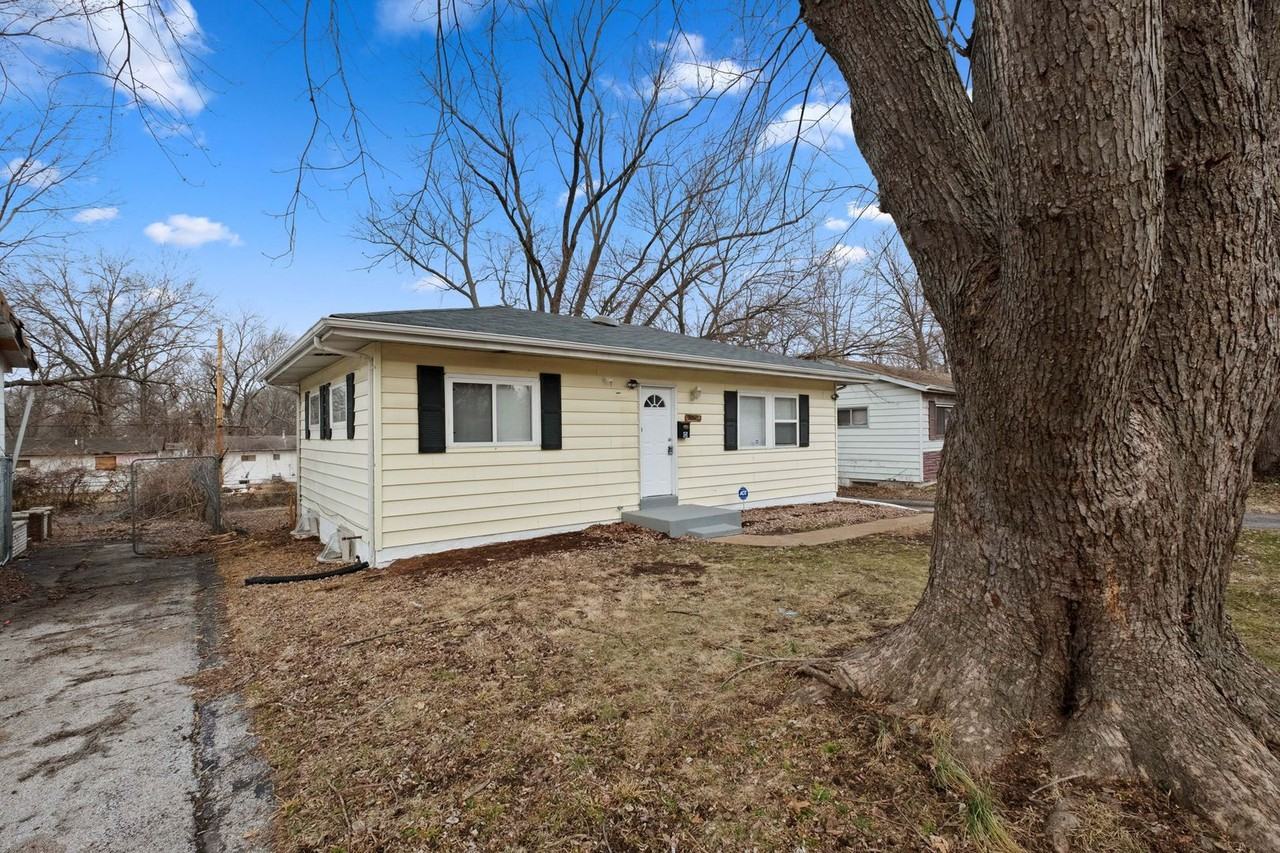 10521 Duke Dr - Photo 2 of 31
