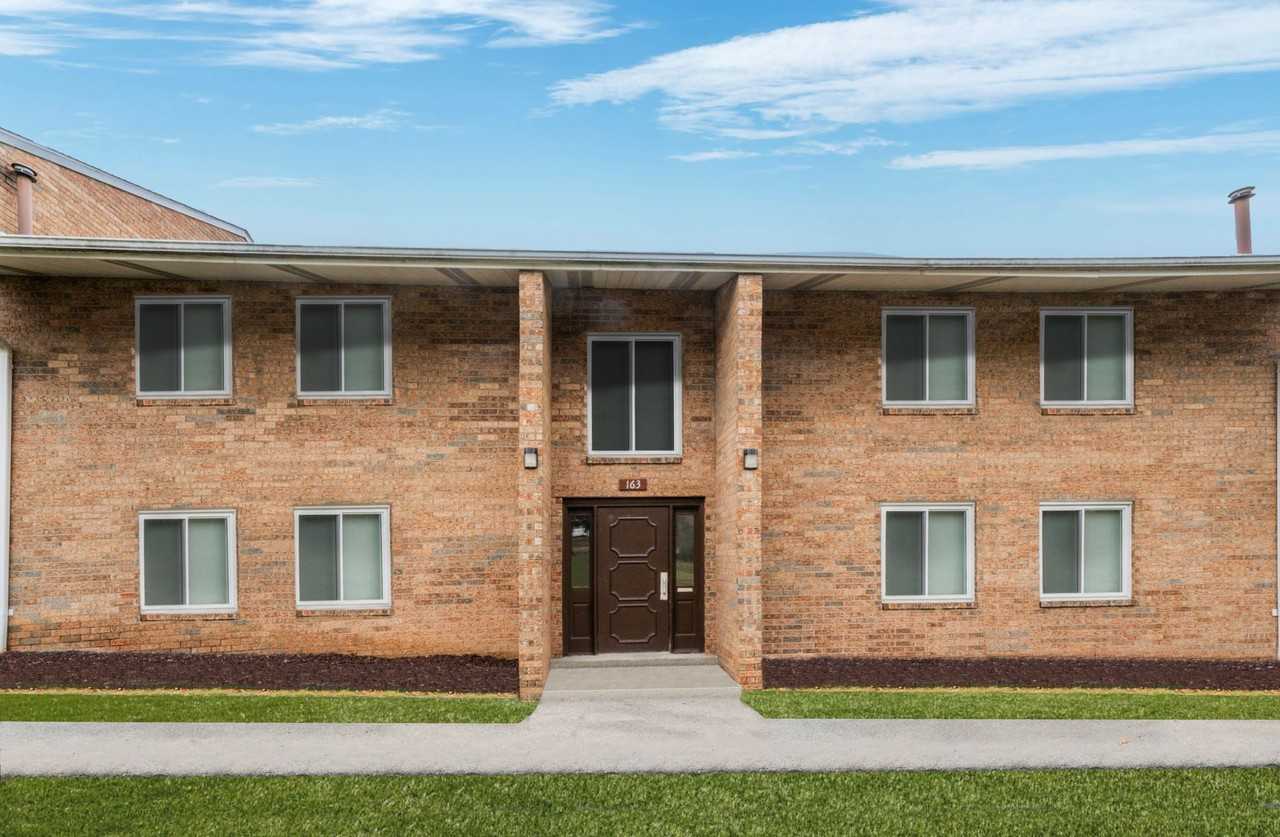 Landmark Apartments - Photo 2 of 46