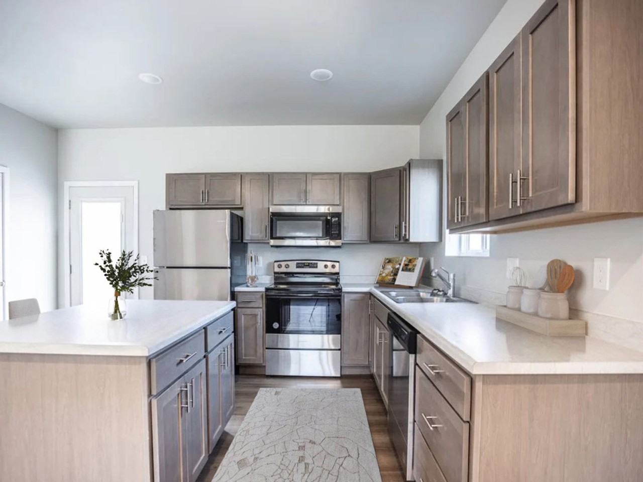 The Muse - Photo 5 of 19