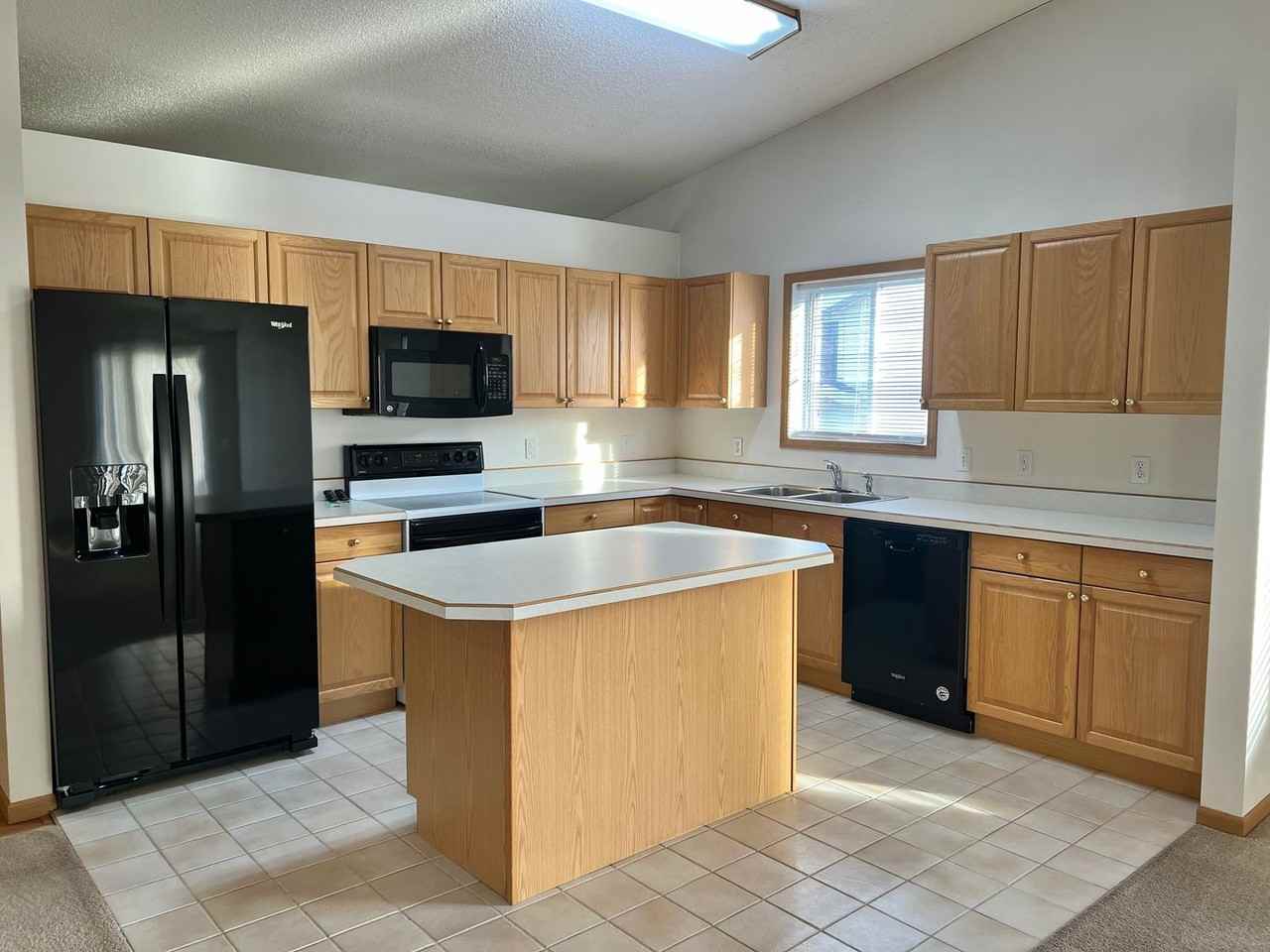 1829 49th St S - Photo 3 of 20