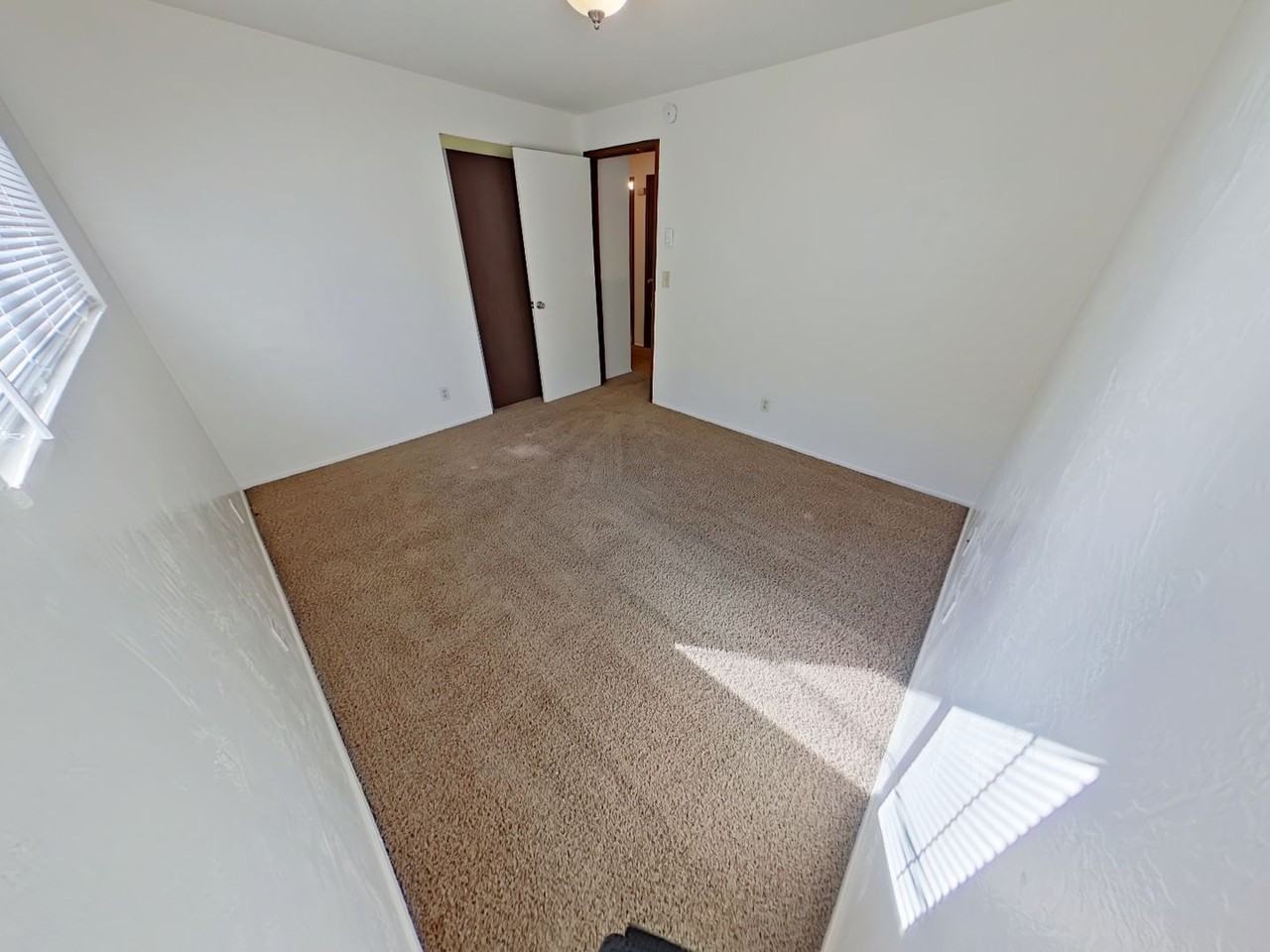 Hide-A-Way Apartments - Photo 4 of 14