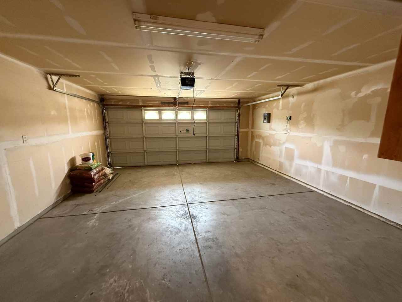 14510 Tralee Dr - Photo 4 of 17