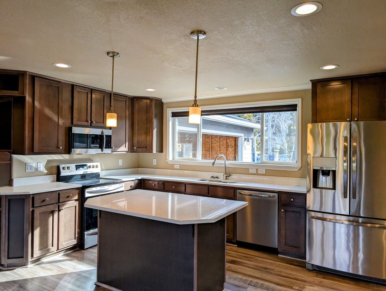 21 Ryan Ln - Photo 2 of 50