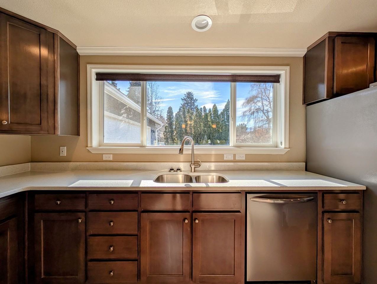 21 Ryan Ln - Photo 3 of 50