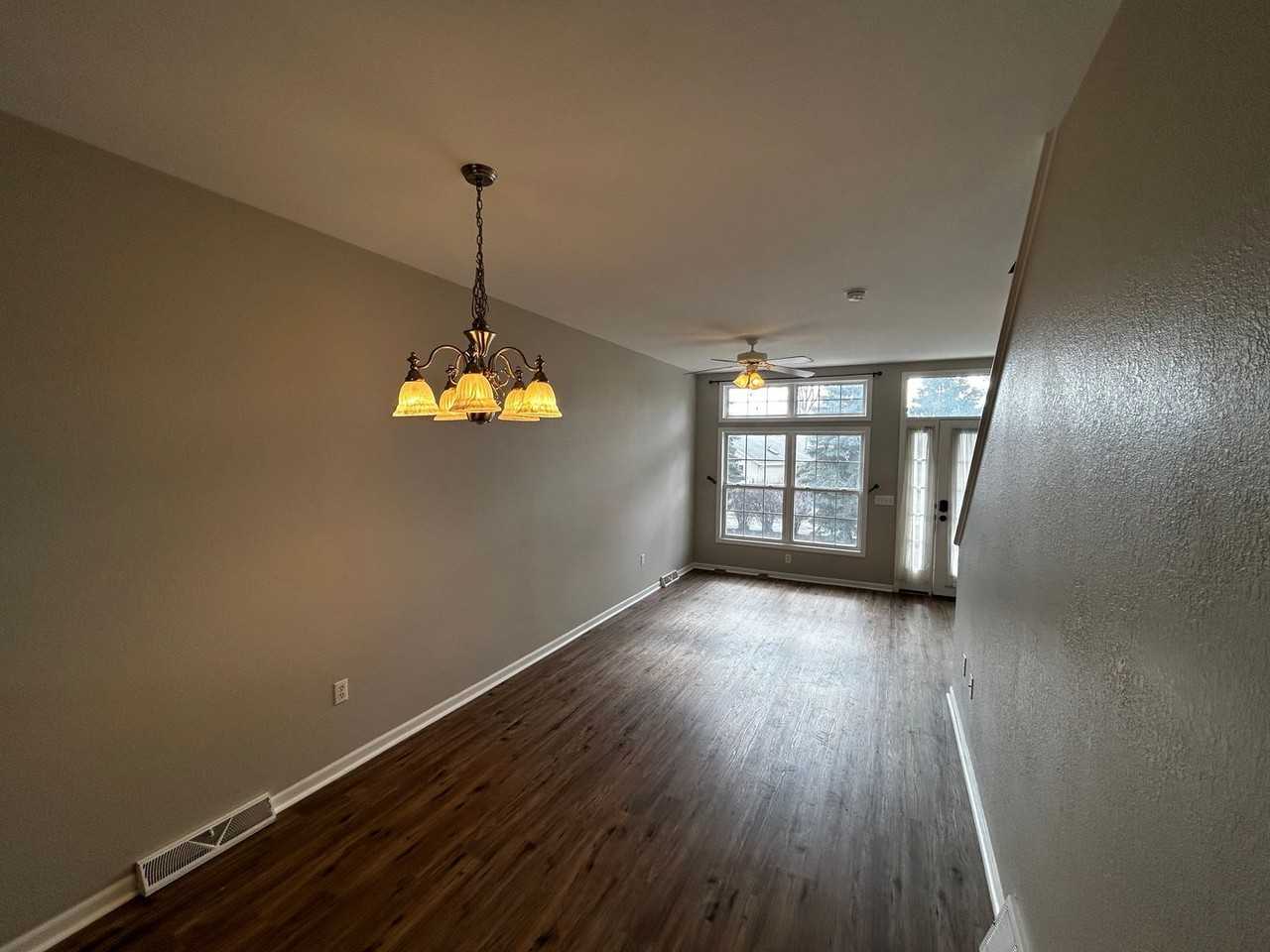 204 Beachwalk Trl - Photo 3 of 33