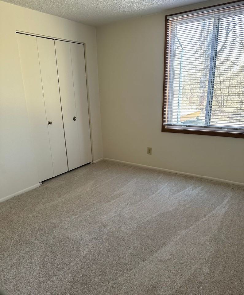 Perfect for those looking for cozy space! - Photo 5 of 17