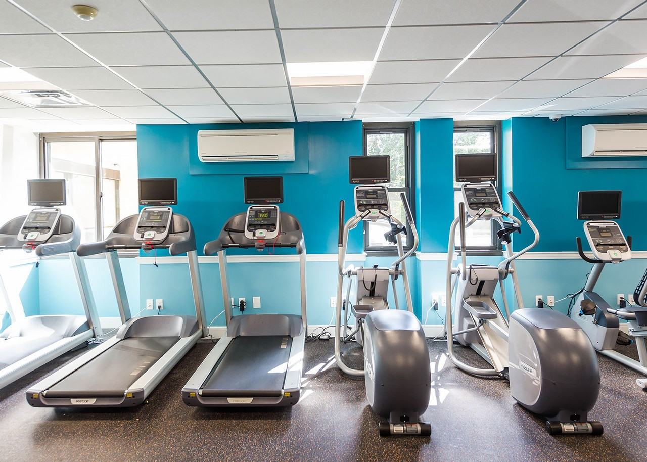 Lakewood Apartments - Photo 6 of 17