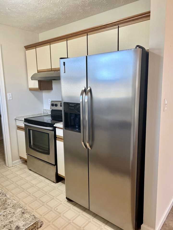 1043 Tolliver Way - Photo 7 of 30