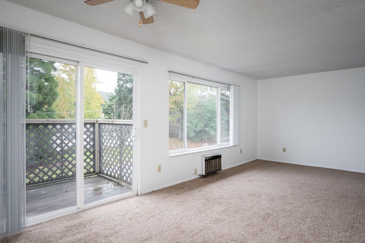 #306 WOODSIDE VISTA - Photo 3 of 13