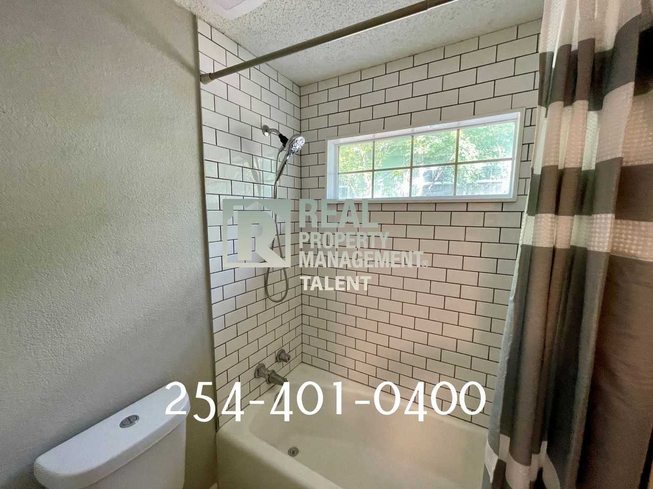 928 N 11th St - Photo 7 of 17