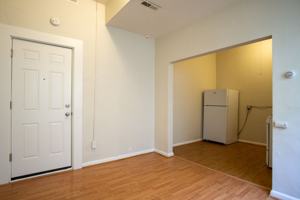featured image of 2044 N Kilpatrick St #209