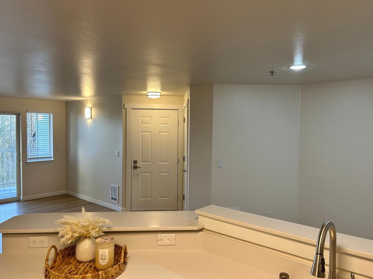 310 Cascade Pl - Photo 6 of 11