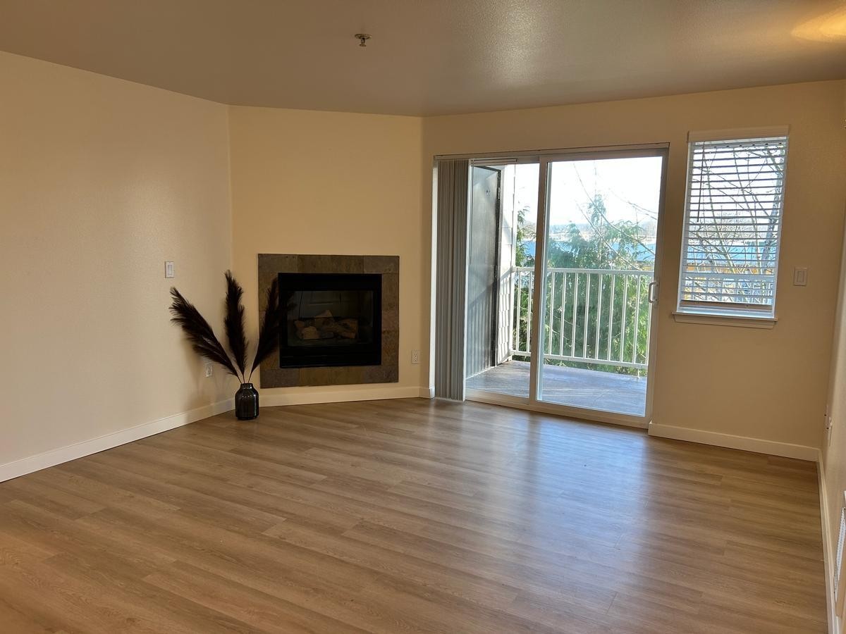 310 Cascade Pl - Photo 4 of 39